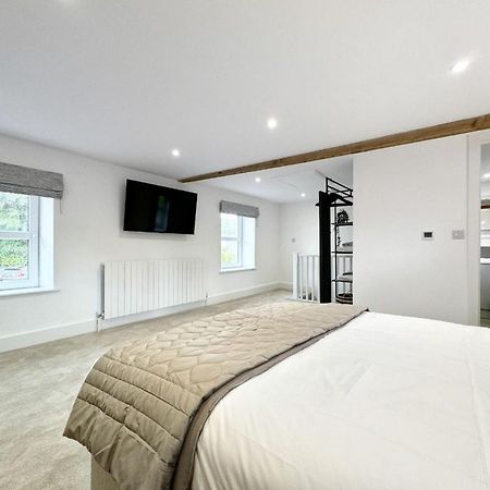 Fairfield House Villa คาร์ลไอเอิล ภายนอก รูปภาพ